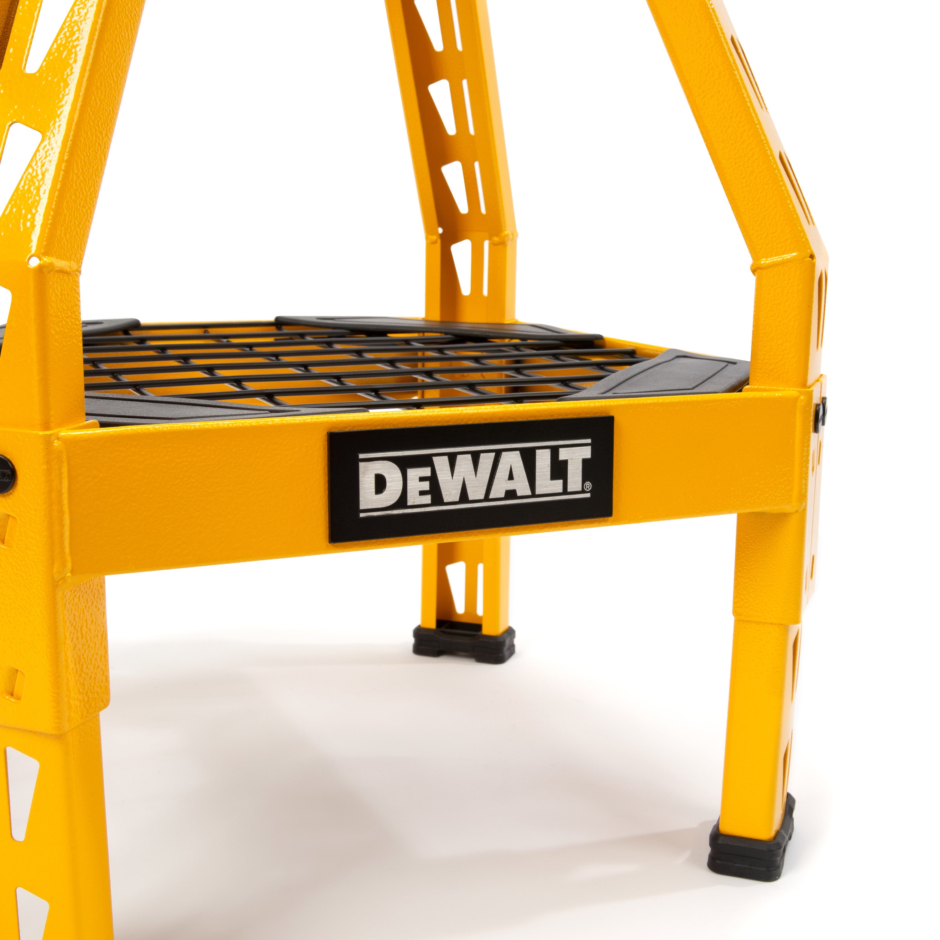 Dewalt Swivel Shop Stool – Dewalt Shelving